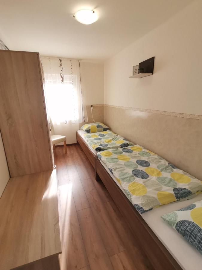 Gyoengyvirag Apartmanhaz Гайдусобосло Екстер'єр фото