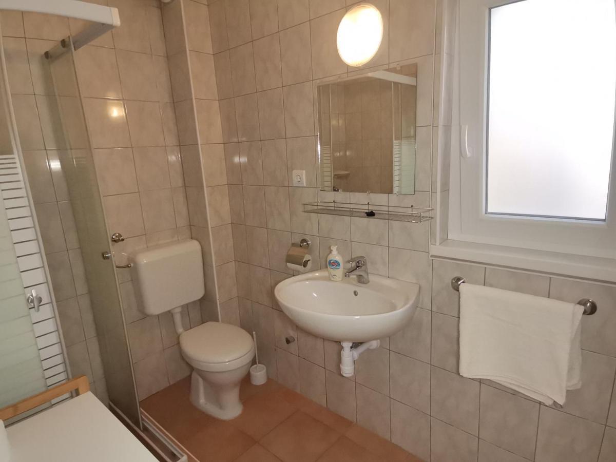 Gyoengyvirag Apartmanhaz Гайдусобосло Екстер'єр фото